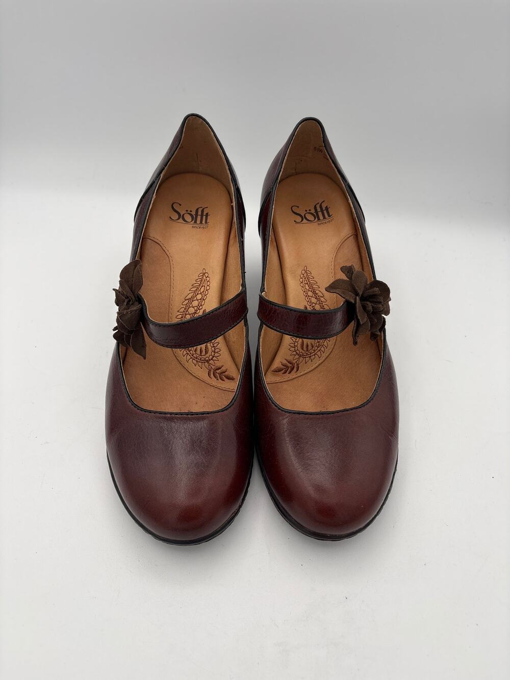 Women’s Söfft Size 8.5 Orangey Brown Leather Dance Shoes